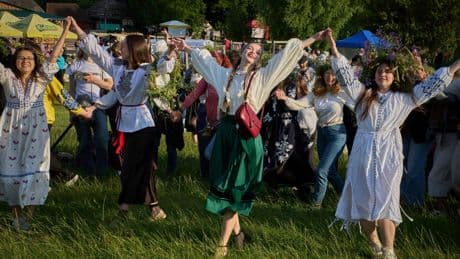 Ukrainians celebrate midsummer traditions with song, dance and fire