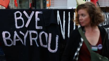 Des «pots de départ» réunissent des milliers de manifestants pour fêter la chute du gouvernement Bayrou et préparer le 10 septembre
