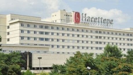 Eğitim-Sen: Hacettepe'de boykota destek veren akademisyenin görevine son verildi