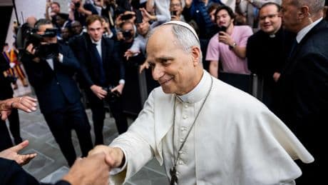 «Les armes peuvent et doivent se taire» : avant la messe d’intronisation, Léon XIV entre en géopolitique