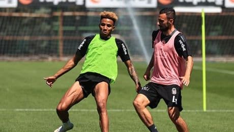 Son antrenmanda sakatlandı... Göztepe maçı öncesi Beşiktaş'a kötü haber!