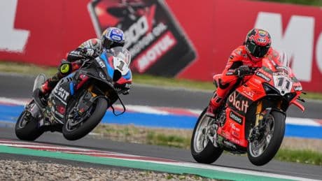 Bautista, desafortunado en emocionante victoria de Bulega en Most