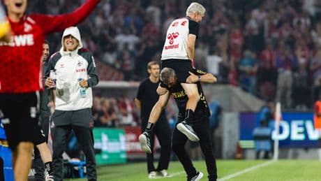 4:1-Gala gegen Freiburg - Kwasniok feiert ersten Köln-Karneval