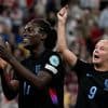 Titelverdediger Engeland ontsnapt ook tegen Italië en bereikt als eerste finale van EK vrouwenvoetbal