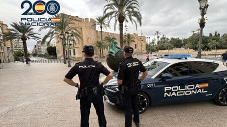 Detenida en Elche por robar más de 20.000 € a su expareja tras mantener el acceso a su casa