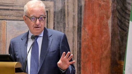 Decreto flussi, Mantovano: evidenti i limiti del click day, riformeremo il sistema