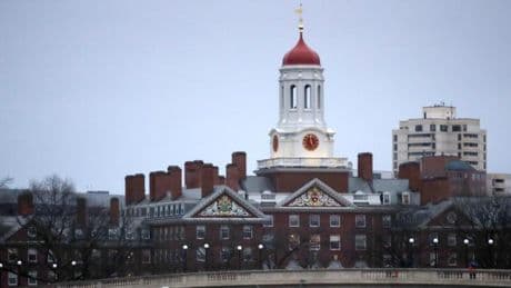 Trump droht Harvard mit Ende von Steuerprivilegien