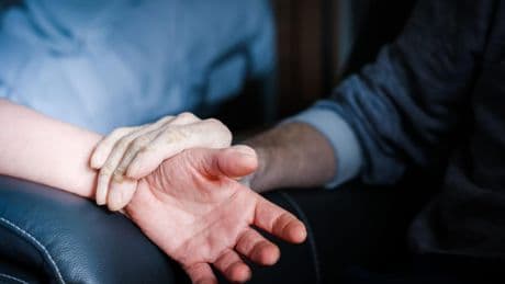 Fin de vie : ce qui distingue euthanasie, suicide assisté et sédation profonde et continue