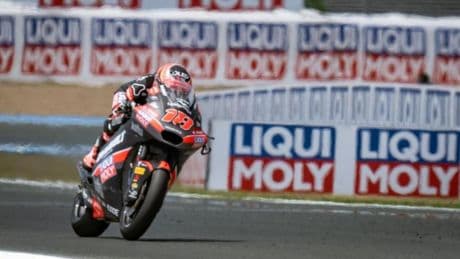 Manu González se queda una pole ¡con los 5 primeros en una décima!