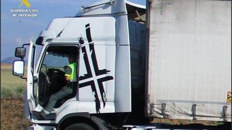 La pena de prisión que les caerá a dos camioneros tras intercambiarse en marcha el volante