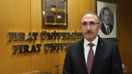 Rektörlük makamı AKP'ye yakın, kadrolar aileye yakın!