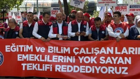Eğitim-Bir-Sen'den iş bırakma kararı