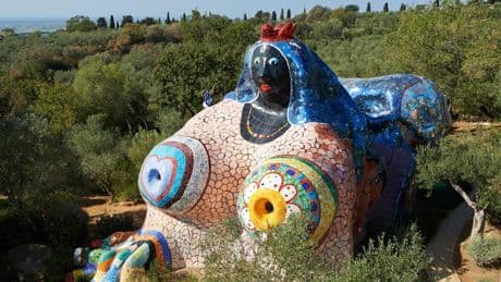 130 000 visiteurs par an : le jardin des Tarots, le chef-d’œuvre de Niki de Saint Phalle au cœur de la Toscane