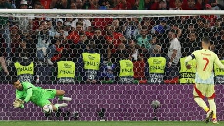 Solo fallan aquellos que se atreven a chutar, como Morata