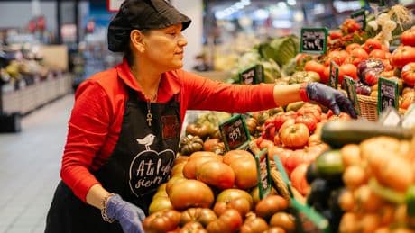 Alcampo se abre a rebajar un 20% el ERE pero rechaza blindar la plantilla en los próximos 2 años