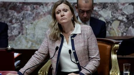 Assemblé nationale: les députés Andy Kerbrat et Christine Engrand privés de la moitié de leur indemnité