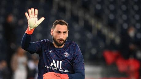 El PSG aparta a Donnarumma de la Supercopa y le invita a salir en un símil con Ter Stegen
