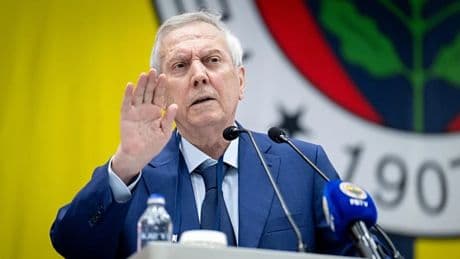 Fenerbahçe eski başkanı Aziz Yıldırım'dan bomba sözler: "İki kurabiye bir çaya her şeyi alkışlıyorlar"