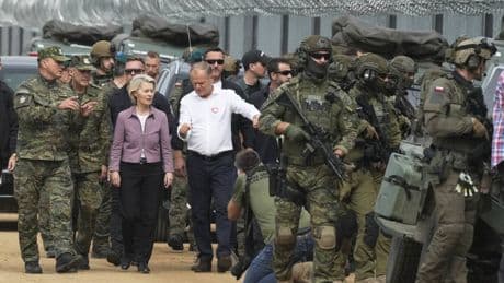 Von der Leyen e Tusk: "Road map chiara per la sicurezza di Kiev"