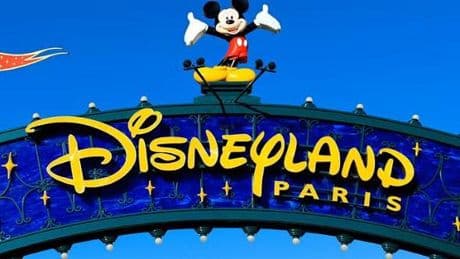 Affitta Disneyland Paris per le nozze, ma la moglie ha 9 anni: arrestato