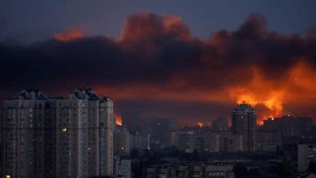 En direct, guerre en Ukraine : 15 personnes tuées dans « l’une des pires attaques » russes sur Kiev, visée par 175 drones et plus de 14 missiles de croisière