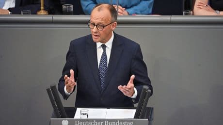 Regierungserklärung: Merz wirbt für Kraftakt: "Der Staat, das sind wir alle"