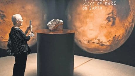 Mars’tan gelen gök taşına 5.3 milyon dolar
