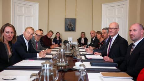 First Minister meets Sir Chris Hoy to discuss prostate cancer testing