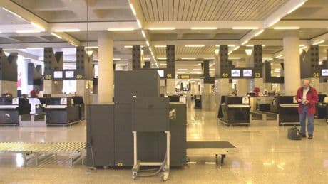 Ya se puede volar con más de 100 mililitros de líquido en el equipaje de mano: estos son los aeropuertos que tienen los escáneres autorizados
