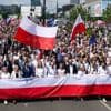 Présidentielle en Pologne : les nationalistes et les pro-européens défilent à Varsovie