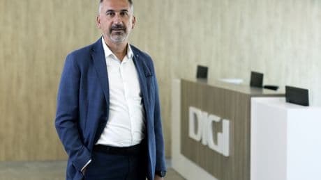 Digi presenta su candidatura a tercer operador y dispara la ambición de su red de fibra y móvil