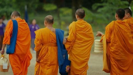 Moines, sexe et argent: le scandale qui secoue le bouddhisme thaïlandais