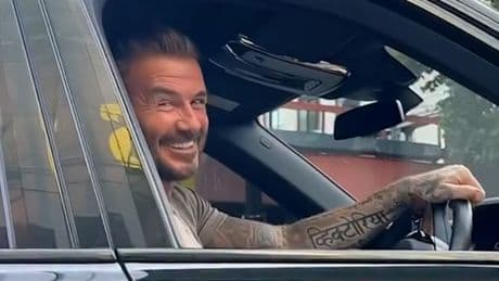 Star-Alarm an der Ampel - Diese Beckham-Reaktion geht viral