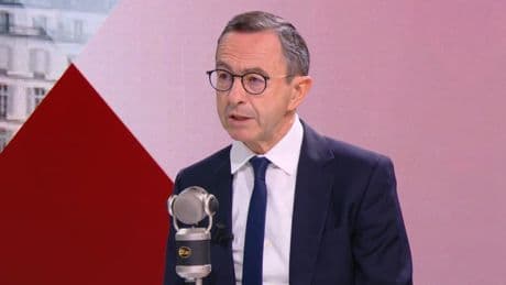 "Je ne suis pas un prestidigitateur": Bruno Retailleau demande du temps après les attaques de prisons