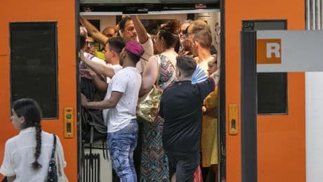 El Síndic pide una mayor implicación al Ayuntamiento de Barcelona por los problemas de Rodalies