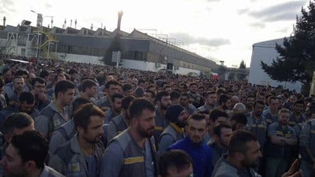 Renault’ta işten çıkarmalar, kirli tuvaletler ve tasarruf baskısıyla revizyona girildi