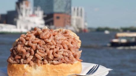 Lager sind leer: Nordseegarnelen sind knapp und Krabbenbrötchen teuer