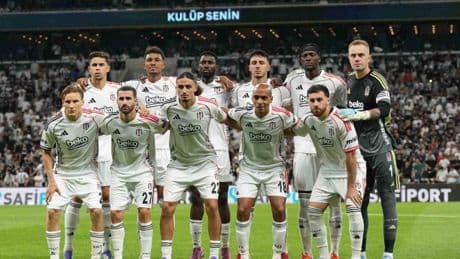 CANLI ANLATIM: Beşiktaş, Başakşehir'i ağırlıyor