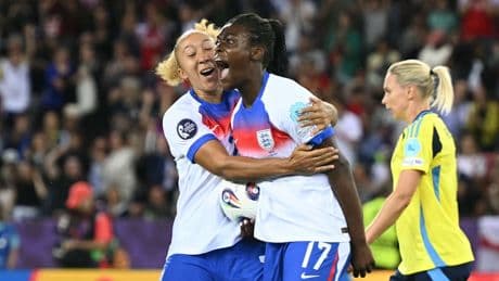 Titelverteidiger jubelt nach Elfer-Krimi  - England-Ekstase!