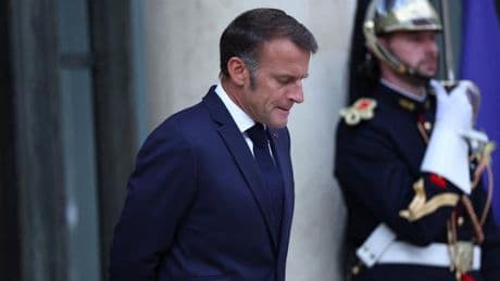 Si le gouvernement Bayrou tombe, c’en est fini de “l’époque Macron”
