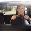Jonge chauffeurs betalen zich blauw aan dekking: mag je als ouder de autoverzekering op jouw naam zetten?