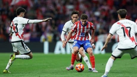 El Atlético disfruta de una noche cómoda ante el Rayo