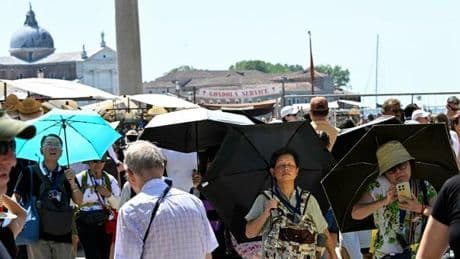 Caldo record in Italia, quando finisce? Fino a 40 gradi e ben 8 oltre la media: è il peggiore dal 2003. Le previsioni
