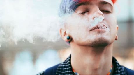 Cannabis, Tilidin, TikTok – Warum Jugendliche in gefährliche Suchtspiralen geraten