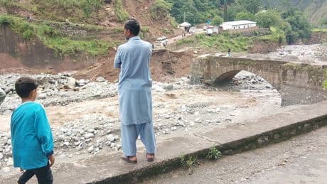 Meer dan 300 doden door overstromingen in India en Pakistan