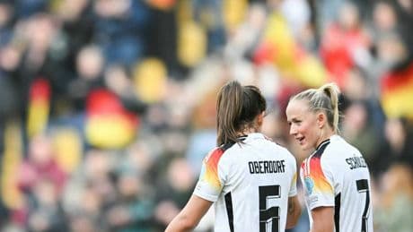 Zahlenwischerei statt echter Förderung: Frauenfußball muss für mehr stehen als Zuschauerrekorde