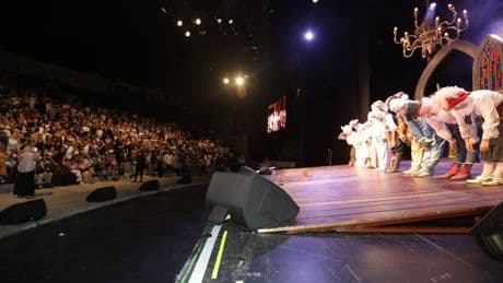 Molière’in ölümsüz eseri “Tartuffe” Açık Hava’da ayakta alkışlandı