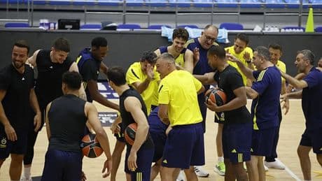Fenerbahçe Erkek Basketbol takımı, yeni sezonun ilk antrenmanını yaptı