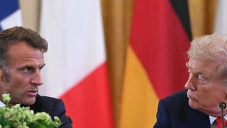 "Vladimir Poutine veut un accord pour moi": la confidence de Donald Trump à Emmanuel Macron sur la guerre en Ukraine