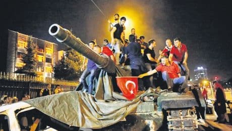 Turkuvaz Medya Fetö’yü deşifre eden ilk merkez medya kuruluşu! Hain örgütle mücadelenin bel kemiği SABAH